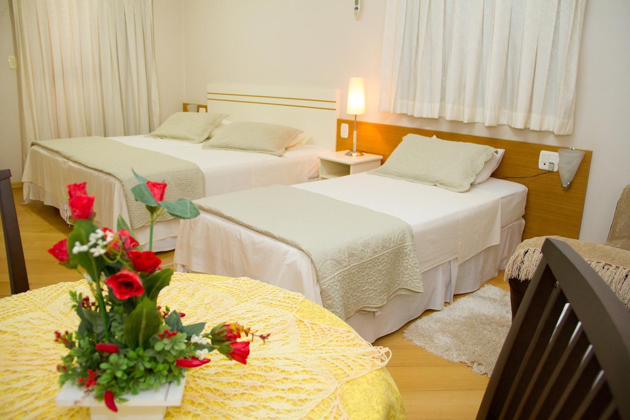 Hotel Pallis Ерешін Екстер'єр фото