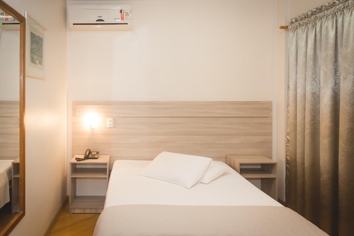 Hotel Pallis Ерешін Екстер'єр фото